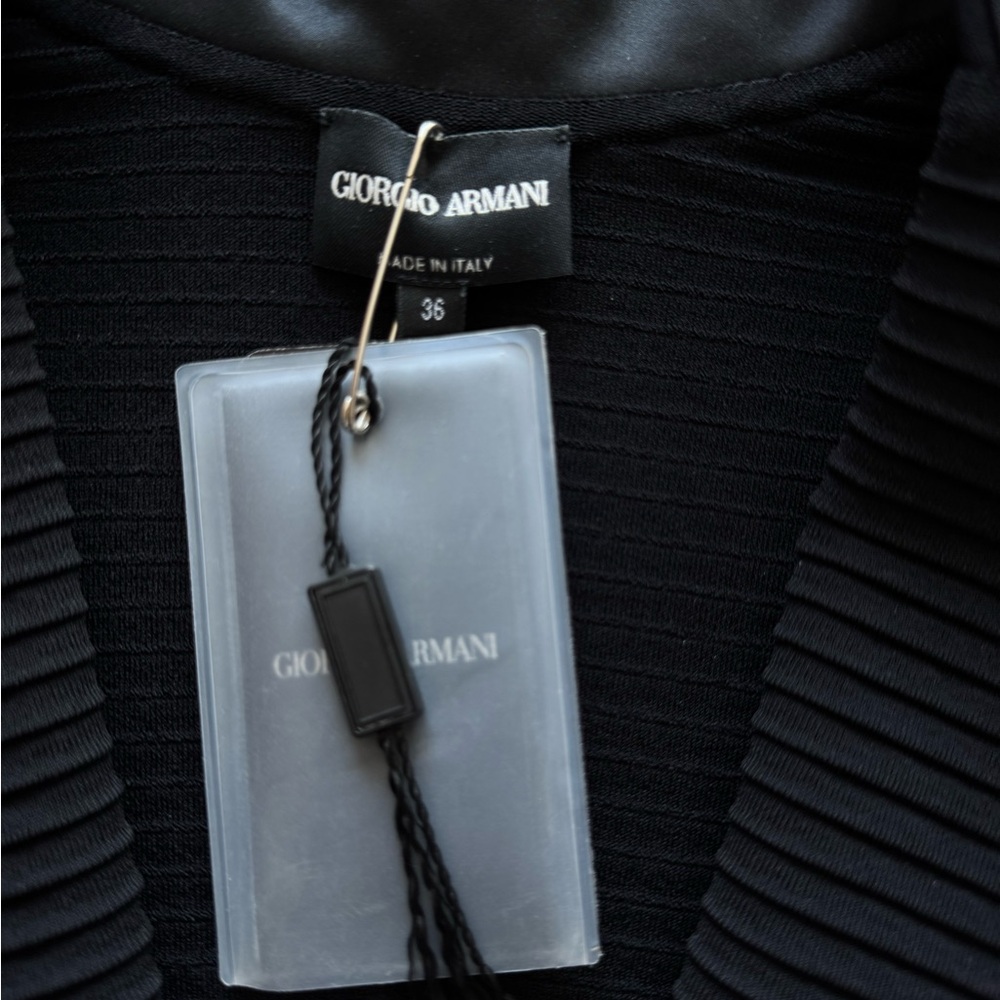Giorgio Armani Black Textured Blazer - Picture 6 of 9